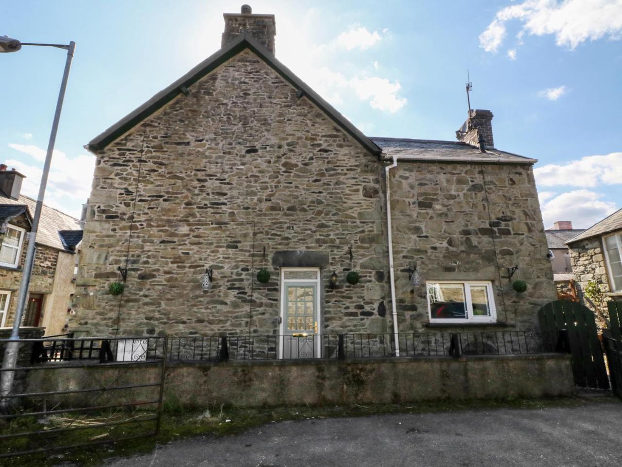 The Old School House Villa Bala Buitenkant foto